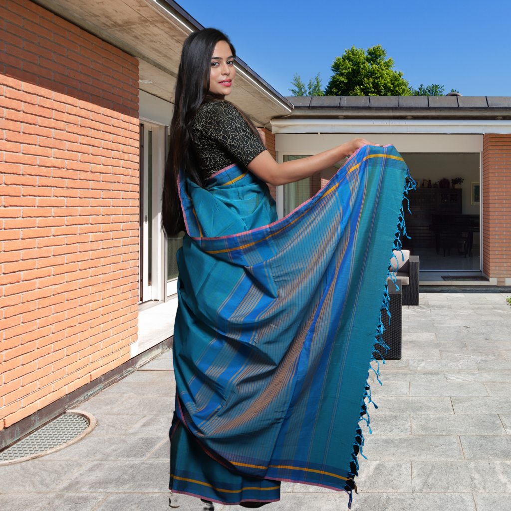 Maheshwari Pure Cotton Saree - Dark Green Cyan colour